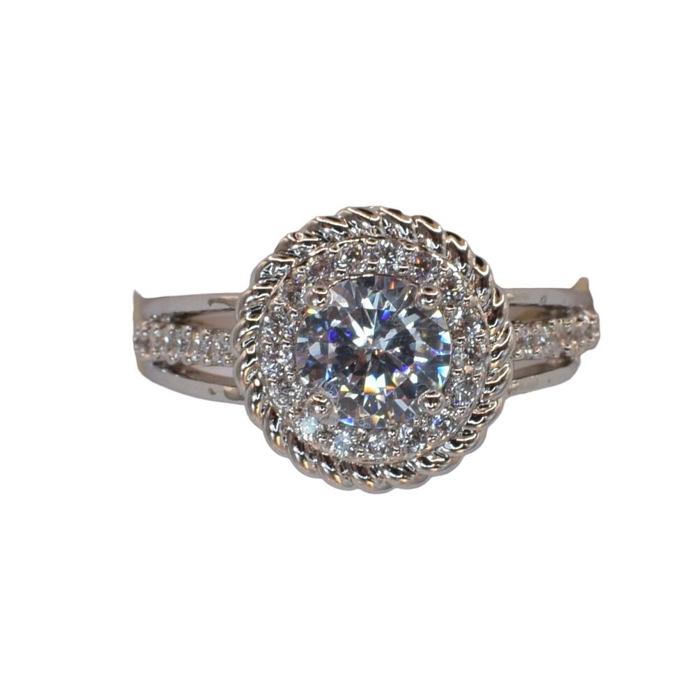 NWOT Fragrant Jewels Multi-Stone Round CZ Halo Ring Size 8 US